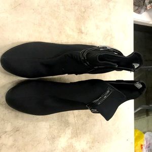 Nice low heels boots